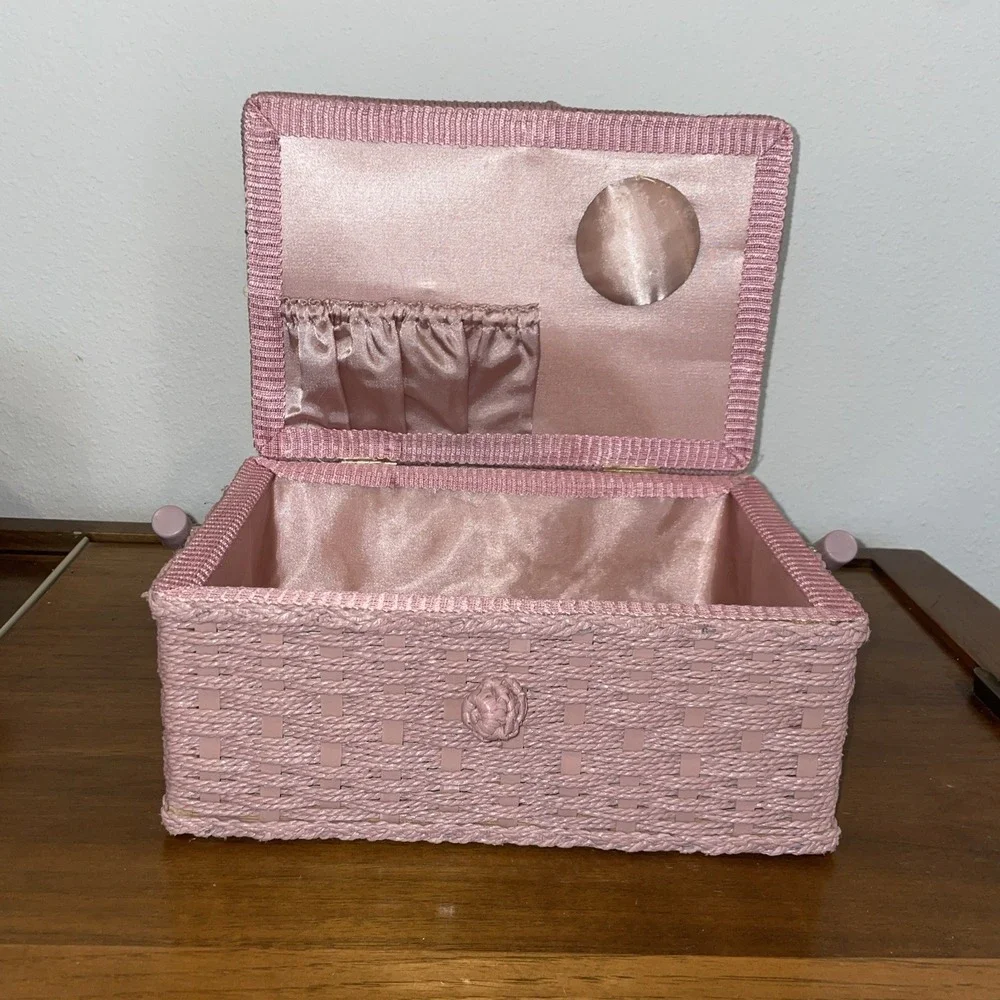 Small Sewing Basket‎ Floral Fabric 12